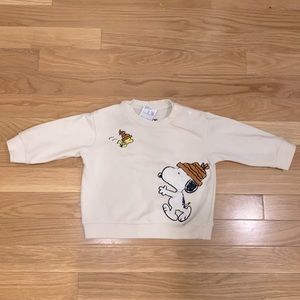 UNIQLO Peanuts sweatshirt 12-18 months